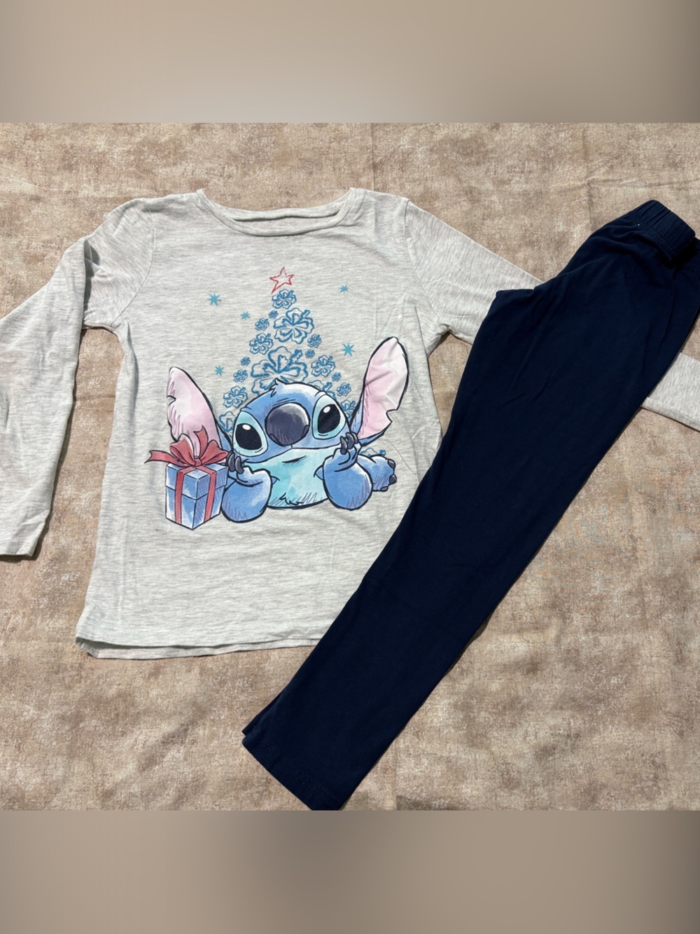Disney Girls Grey Top and Navy Blue legging